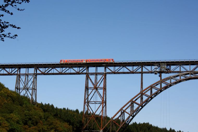 Small Train on Huge Bridge