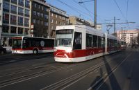 Straßenbahn und Bus