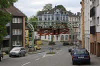 Kreuzung und Schwebebahn